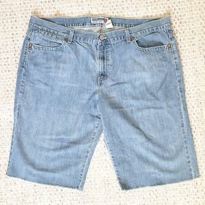 Y2K Vintage Old Navy Womens 20 Plus Ultra Low Waist Denim Jorts Capris Med Wash